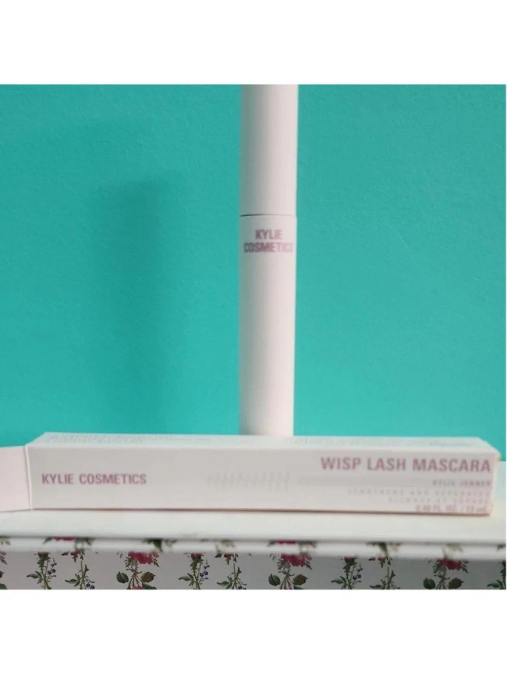 Kylie Cosmetics Wisp Lash Mascara in black  #kylie #mascara